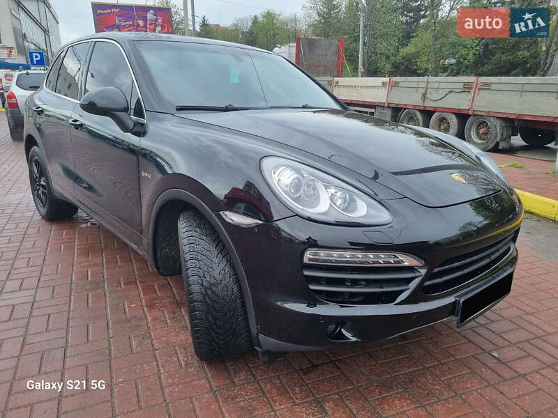 Внедорожник / Кроссовер Porsche Cayenne 2013 в Ровно
