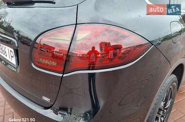 Внедорожник / Кроссовер Porsche Cayenne 2013 в 