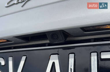 Позашляховик / Кросовер Porsche Cayenne 2012 в 