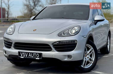 Позашляховик / Кросовер Porsche Cayenne 2012 в 