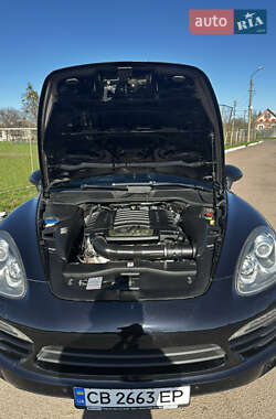 Внедорожник / Кроссовер Porsche Cayenne 2010 в 
