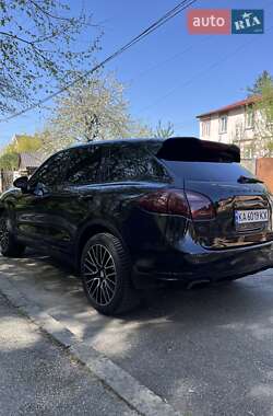 Внедорожник / Кроссовер Porsche Cayenne 2012 в 