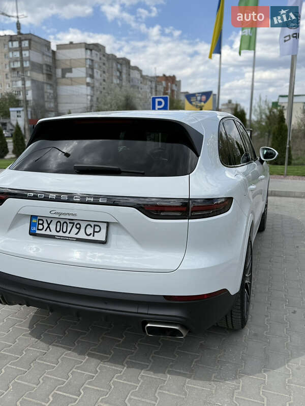 Внедорожник / Кроссовер Porsche Cayenne 2018 в Хмельницком