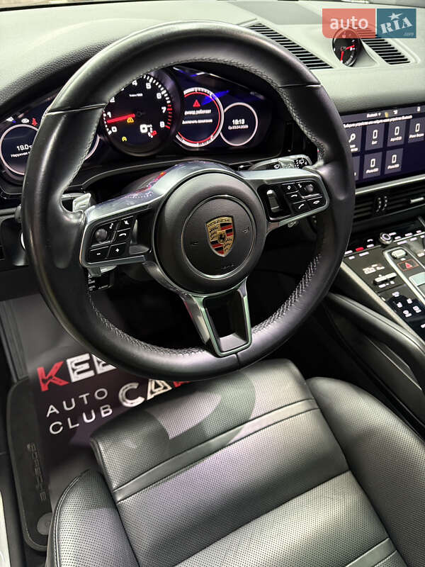 Позашляховик / Кросовер Porsche Cayenne 2019 в Одесі