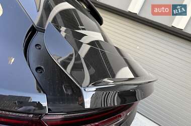 Позашляховик / Кросовер Porsche Cayenne 2024 в 