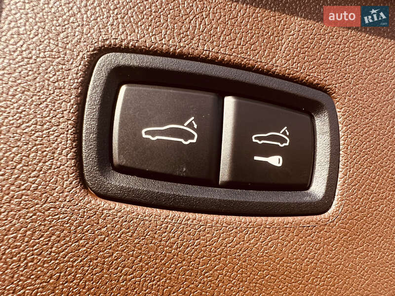 Позашляховик / Кросовер Porsche Cayenne 2022 в Києві