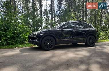 Внедорожник / Кроссовер Porsche Cayenne 2012 в 