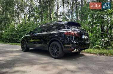 Внедорожник / Кроссовер Porsche Cayenne 2012 в 