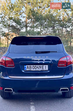 Внедорожник / Кроссовер Porsche Cayenne 2011 в 