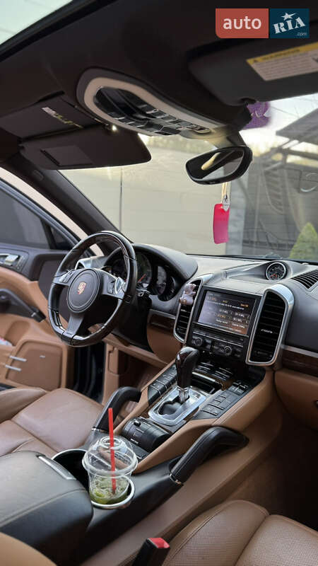 Внедорожник / Кроссовер Porsche Cayenne 2013 в Кропивницком