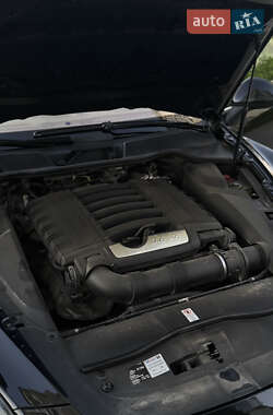Позашляховик / Кросовер Porsche Cayenne 2012 в 