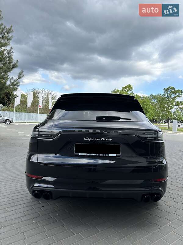 Внедорожник / Кроссовер Porsche Cayenne 2018 в Киеве