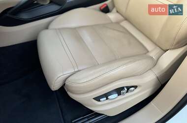 Внедорожник / Кроссовер Porsche Cayenne 2017 в 