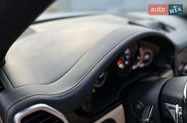 Внедорожник / Кроссовер Porsche Cayenne 2017 в 