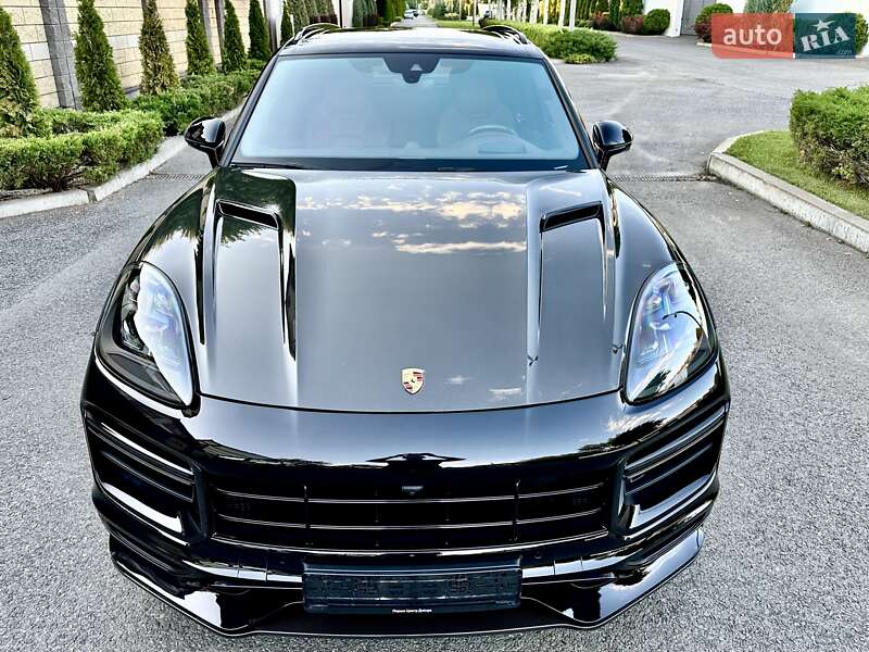 Позашляховик / Кросовер Porsche Cayenne 2018 в Києві