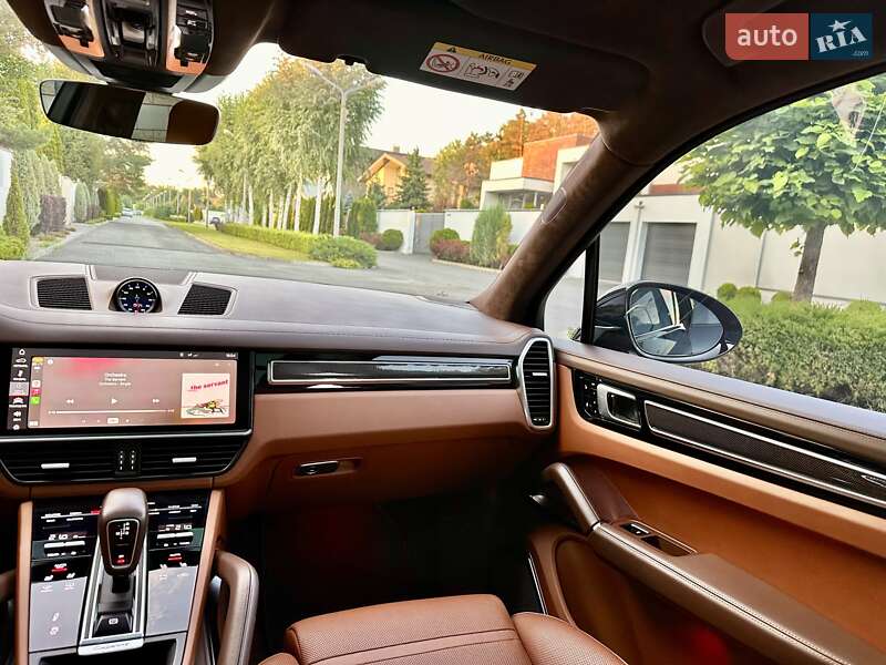 Позашляховик / Кросовер Porsche Cayenne 2018 в Києві