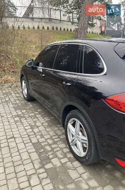 Позашляховик / Кросовер Porsche Cayenne 2010 в 