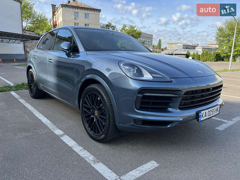 Внедорожник / Кроссовер Porsche Cayenne 2017 в Киеве