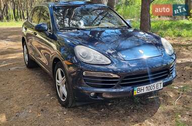 Внедорожник / Кроссовер Porsche Cayenne 2011 в 