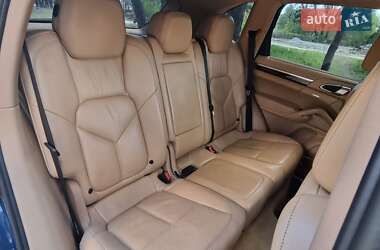 Внедорожник / Кроссовер Porsche Cayenne 2011 в 
