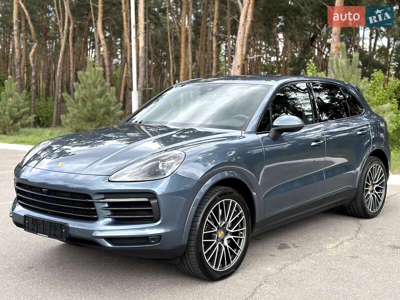 Внедорожник / Кроссовер Porsche Cayenne 2018 в Киеве