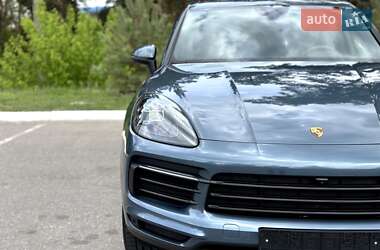 Внедорожник / Кроссовер Porsche Cayenne 2018 в 