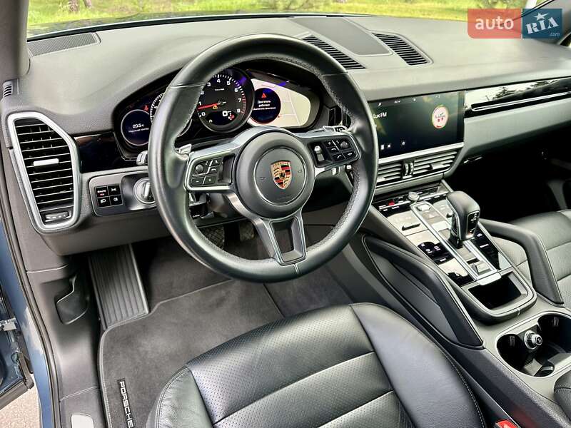 Внедорожник / Кроссовер Porsche Cayenne 2018 в Киеве