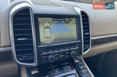 Позашляховик / Кросовер Porsche Cayenne 2012 в 