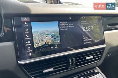 Позашляховик / Кросовер Porsche Cayenne 2019 в 