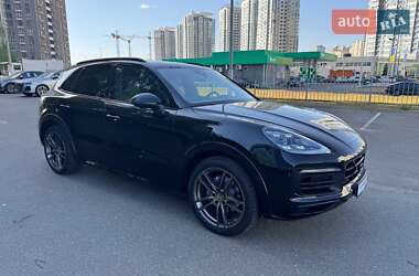 Позашляховик / Кросовер Porsche Cayenne 2019 в 