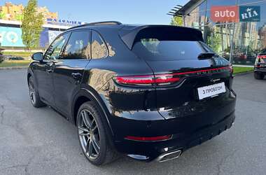 Позашляховик / Кросовер Porsche Cayenne 2019 в 