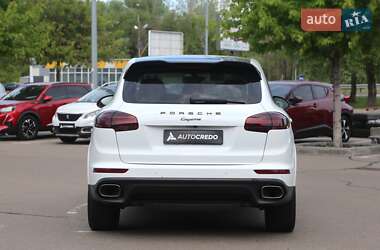 Внедорожник / Кроссовер Porsche Cayenne 2013 в 