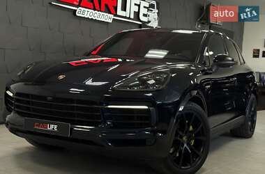 Позашляховик / Кросовер Porsche Cayenne 2019 в 