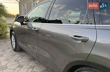 Внедорожник / Кроссовер Porsche Cayenne 2010 в 
