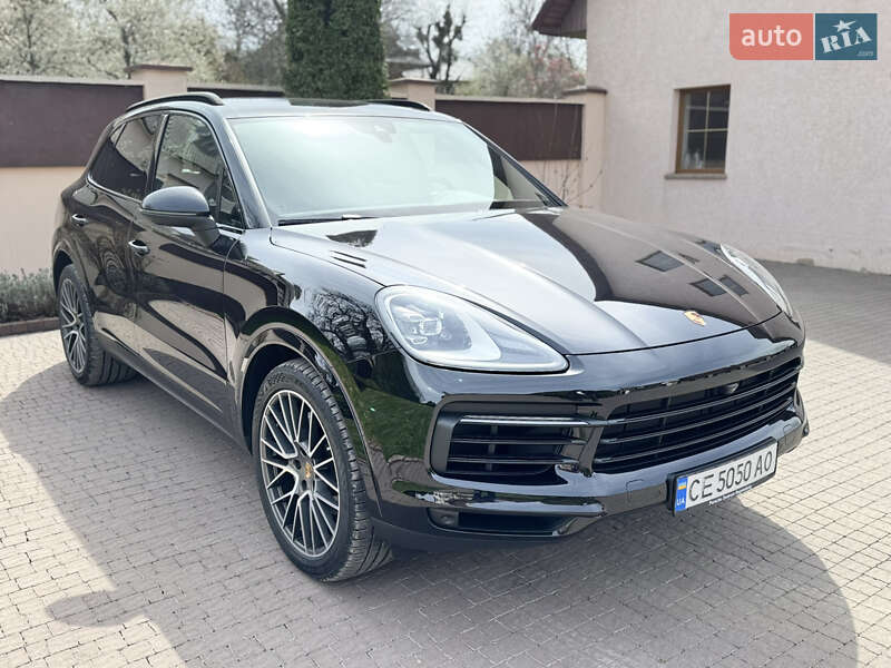 Внедорожник / Кроссовер Porsche Cayenne 2018 в Черновцах