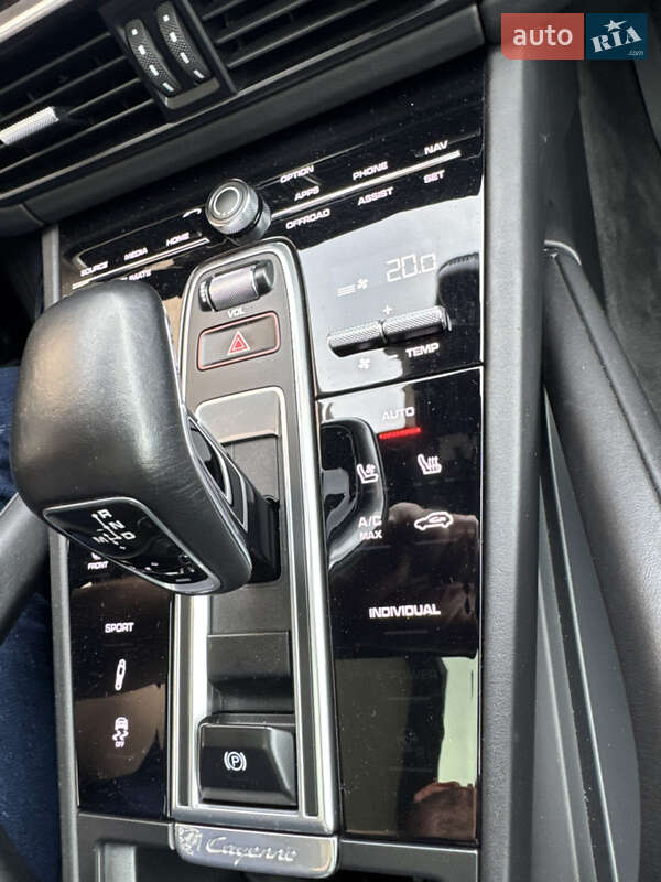 Внедорожник / Кроссовер Porsche Cayenne 2018 в Черновцах