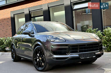 Позашляховик / Кросовер Porsche Cayenne 2018 в Львові