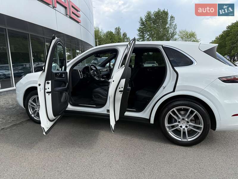 Внедорожник / Кроссовер Porsche Cayenne 2022 в Днепре фото 7 Внедорожник / Кроссовер Porsche Cayenne 2022 в Днепре