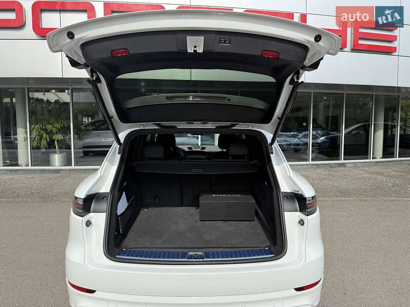 Внедорожник / Кроссовер Porsche Cayenne 2022 в Днепре фото 25 Внедорожник / Кроссовер Porsche Cayenne 2022 в Днепре