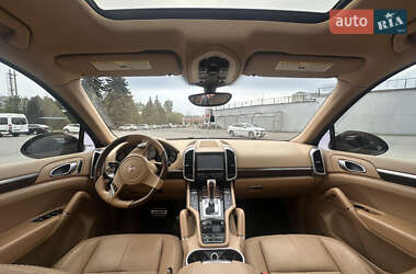 Внедорожник / Кроссовер Porsche Cayenne 2010 в 