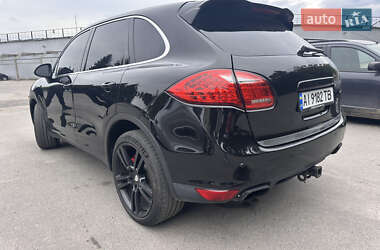 Внедорожник / Кроссовер Porsche Cayenne 2010 в 