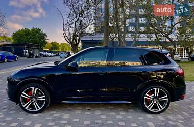 Внедорожник / Кроссовер Porsche Cayenne 2013 в 