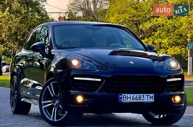 Внедорожник / Кроссовер Porsche Cayenne 2013 в 