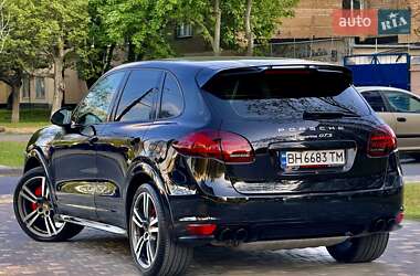 Внедорожник / Кроссовер Porsche Cayenne 2013 в 