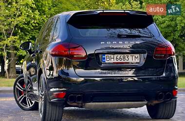 Внедорожник / Кроссовер Porsche Cayenne 2013 в 
