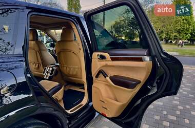 Внедорожник / Кроссовер Porsche Cayenne 2013 в 
