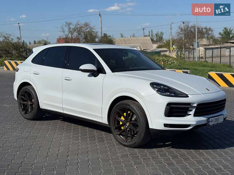 Внедорожник / Кроссовер Porsche Cayenne 2020 в Одессе