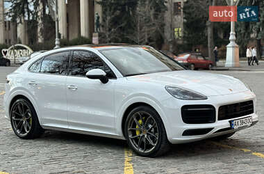 Внедорожник / Кроссовер Porsche Cayenne 2019 в 