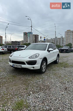Позашляховик / Кросовер Porsche Cayenne 2012 в Києві