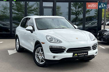 Позашляховик / Кросовер Porsche Cayenne 2014 в Києві